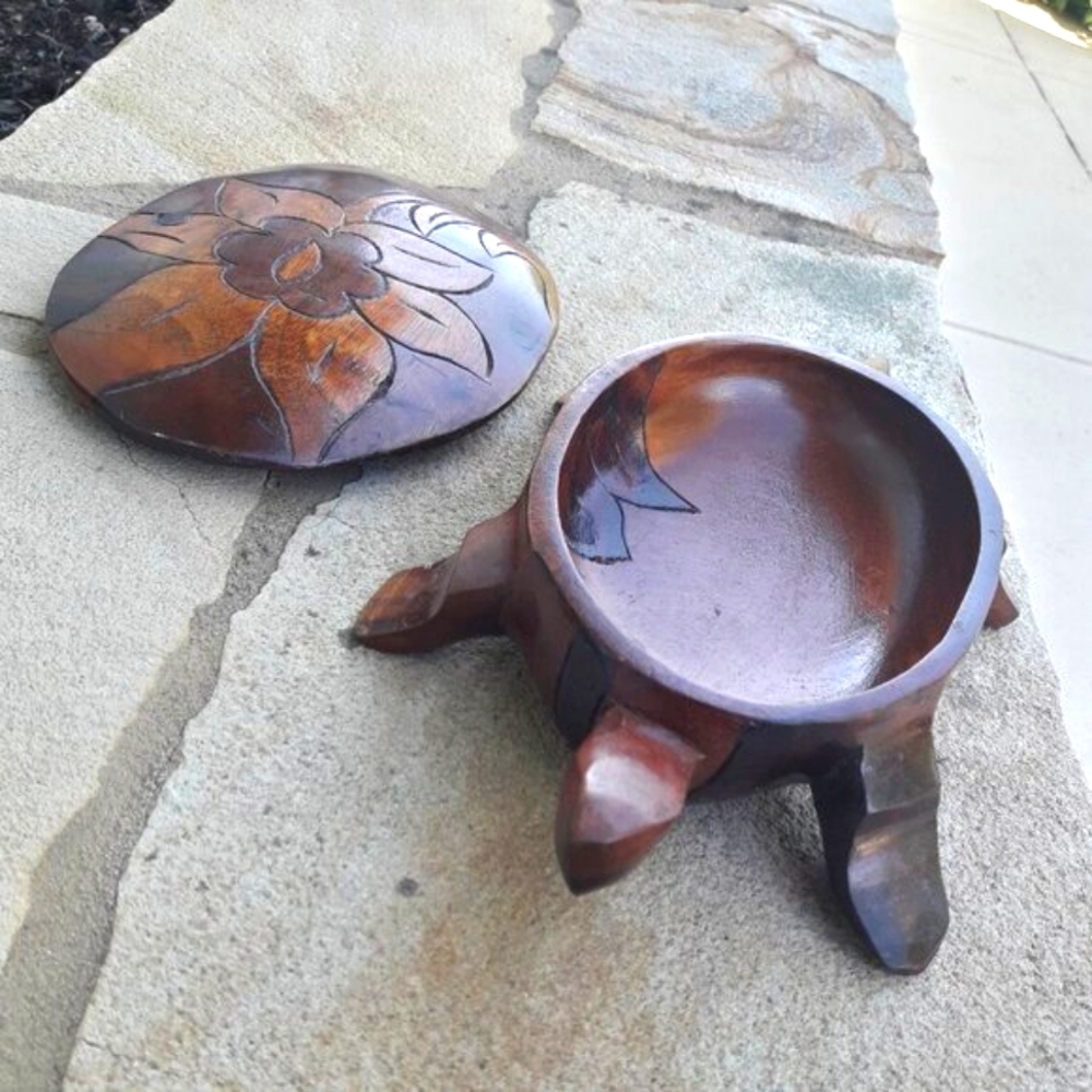 Wooden Turtle Box Carved Wood Souvenir from Travels Wood Carving Boxes Animal